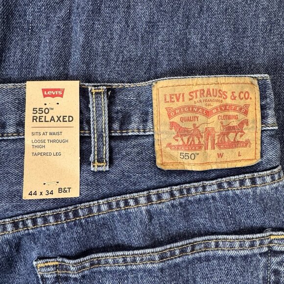 Levis Jeans Mens 44x34 Blue 550 Relaxed Tapered Medium Wash Denim Big & Tall NWT - Picture 3 of 10